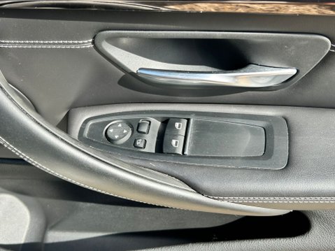 BMW 4 Series M4 COMPETITION 32