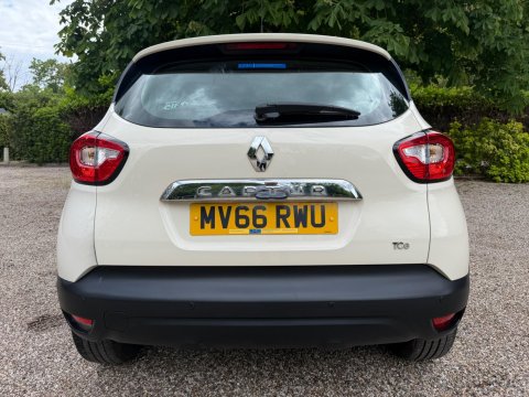 Renault Captur 1.2 TCe ENERGY Dynamique Nav Auto Euro 6 (s/s) 5dr 7