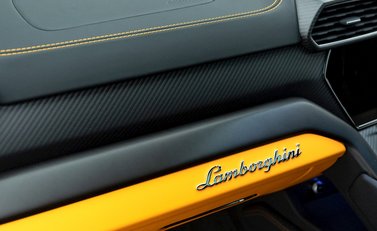 Lamborghini Urus S 18