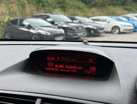 Vauxhall Mokka 1.6 Mokka Exclusive S/S 5dr 17