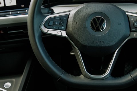 Volkswagen Golf LIFE TSI 18