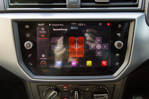 SEAT Arona TSI SE TECHNOLOGY 26