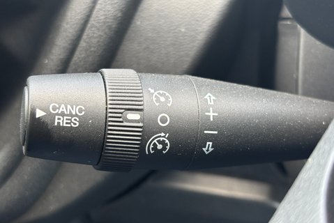 Peugeot Boxer BlueHdi 335 L3H2 Professional Premium Plus Panel Van 27