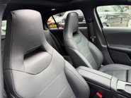 Mercedes-Benz A Class AMG A 35 4MATIC PREMIUM PLUS MHEV 30