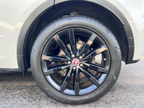 Jaguar E-Pace 2.0 P200 R-Dynamic SE Auto AWD Euro 6 (s/s) 5dr 81