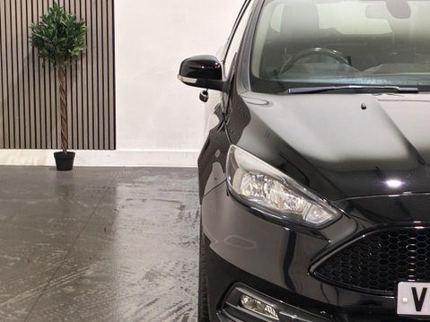 Ford Focus 2.0T EcoBoost ST-2 Euro 6 (s/s) 5dr 7