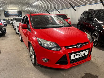 Ford Focus 1.0T EcoBoost Zetec Euro 5 (s/s) 5dr