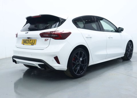 Ford Focus 2.3T EcoBoost ST Hatchback 5dr Petrol Manual Euro 6 (s/s) (280 ps) 12