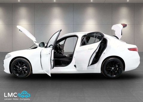 Alfa Romeo Giulia 2.0 Giulia Sprint TB Auto 4dr 50