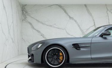 Mercedes-Benz AMG GT R GT R Premium 28