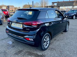 Hyundai i20 1.2 i20 SE MPI 5dr 9