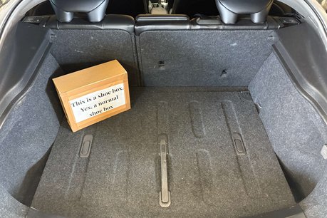 Volvo V40 2.0 T5 R-Design Pro Hatchback 5dr Petrol Auto Euro 6 (s/s) (245 ps) 56