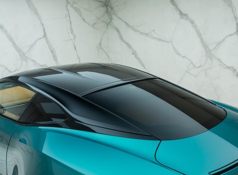 Aston Martin DB12 V8 29