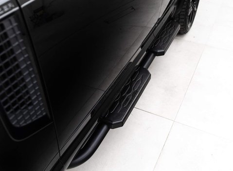 Land Rover Defender SE 26