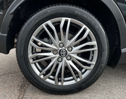 Toyota C-HR 1.8 C-HR Excel HEV CVT 5dr 14