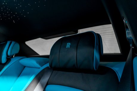 Rolls-Royce Ghost V12 BLACK BADGE. FULL PPF. HUD. STARLIGHT HEADLINER. H, C & M SEATS 34