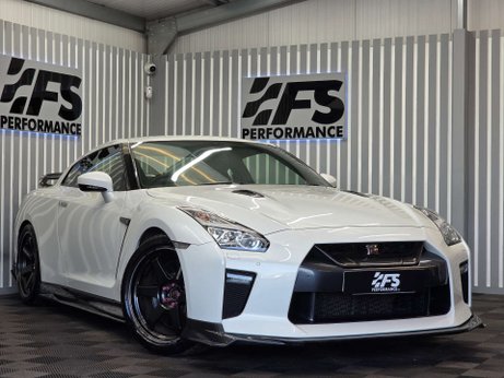 Nissan GT-R 3.8 V6 Recaro Coupe 2dr Petrol Auto 4WD Euro 6 (570 ps) 52