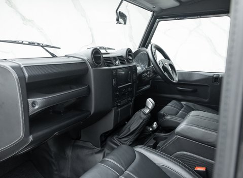 Land Rover Defender 90 TD XS OVERFINCH 18