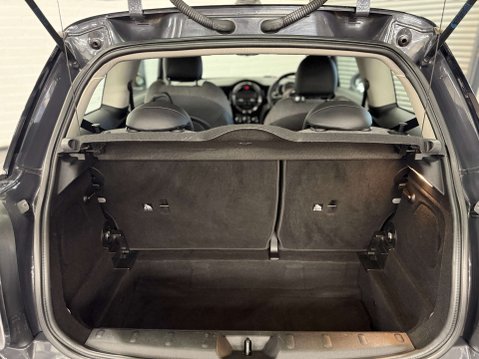 Mini Hatch 2.0 Cooper SD Euro 6 (s/s) 3dr 13