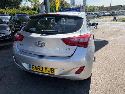 Hyundai i30 1.4 Classic Euro 5 5dr 11