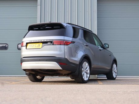Land Rover Discovery 3.0 Discovery SE D MHEV Auto 4WD 7