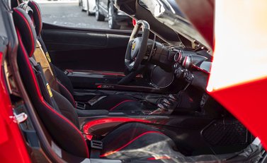 Ferrari LaFerrari Aperta 17