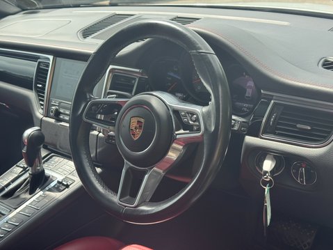 Porsche Macan 3.0 V6 S SUV 5dr Petrol PDK 4WD Euro 6 (s/s) (340 ps) 14