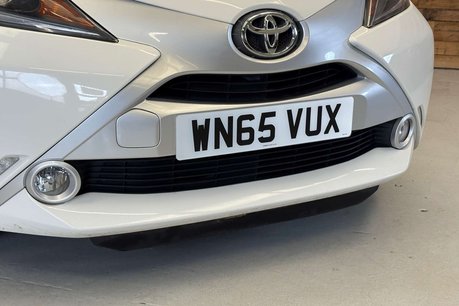 Toyota Aygo 1.0 VVT-i x-pure Hatchback 5dr Petrol Manual Euro 6 (68 ps) 20