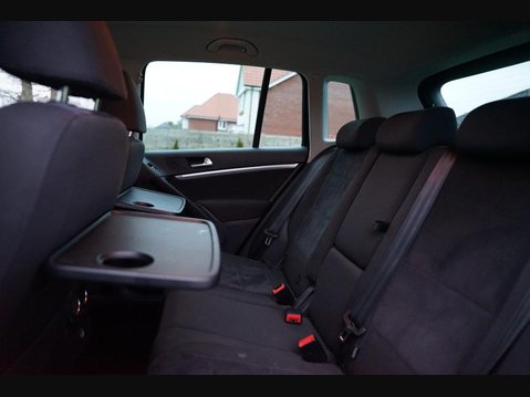 Volkswagen Tiguan 2.0 TDI BlueMotion Tech Match DSG 4WD Euro 5 (s/s) 5dr 19