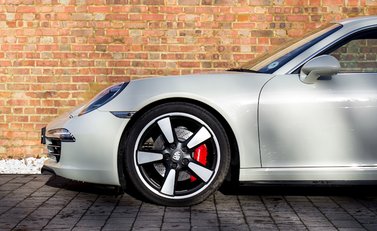 Porsche 911 50th Anniversary Edition 5