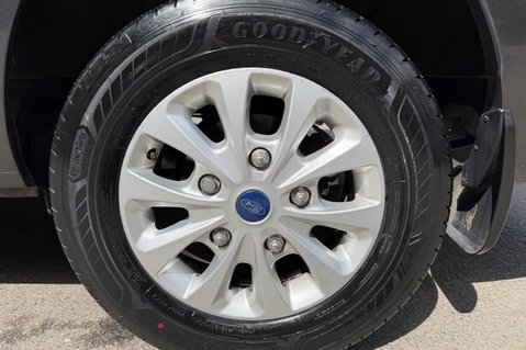 Ford Transit Custom 320 LIMITED AUTOMATIC -L2H1 -LONG WHEEL BASE -FIXED CAMERA-FACTORY TOWBAR 55