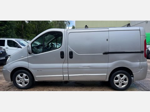 Renault Trafic 2.0 dCi SL27 Sport Panel Van 3dr Diesel Manual L1 H1 (198 g/km, 115 bhp) 12
