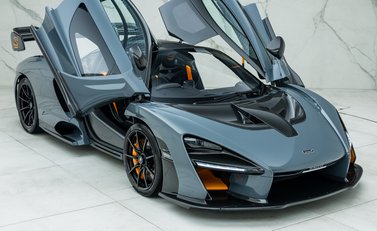 McLaren Senna 12