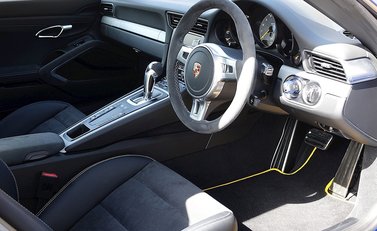 Porsche 911 (991) GT3 11