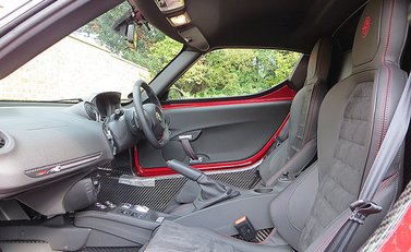 Alfa Romeo 4C Launch Edition 14