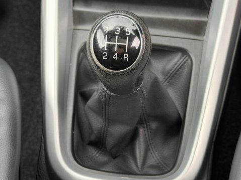 Suzuki Vitara 1.6 SZ5 5dr 28
