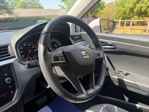 SEAT Arona 1.0 TSI SE Technology DSG Euro 6 (s/s) 5dr 29