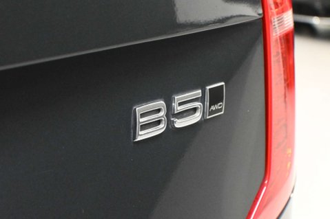 Volvo XC90 2.0 XC90 R-Design Pro B5 MHEV AWD Auto 4WD 5dr 24