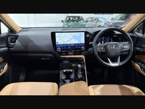 Lexus NX 450H PLUS TAKUMI 4