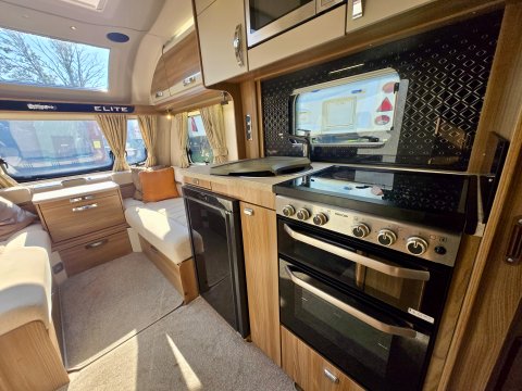 Swift Challenger 580 Elite  16