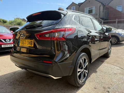 Nissan Qashqai 1.2 DIG-T N-Connecta SUV 5dr Petrol XTRON Euro 6 7