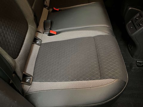 Vauxhall Grandland X 1.6 Grandland X Sport Nav TD S/S Auto 5dr 19