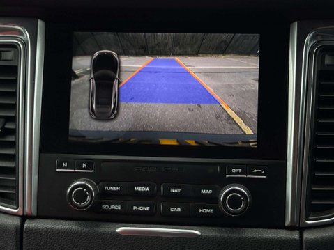 Porsche Macan 2.0T SUV 5dr Petrol PDK 4WD (s/s) (252 ps) 51