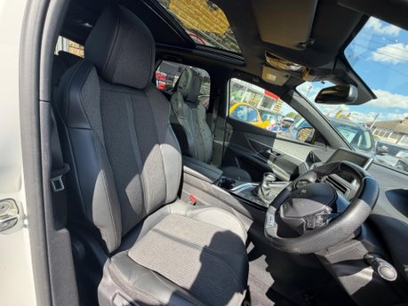 Peugeot 3008 BLUEHDI S/S GT LINE PREMIUM 11