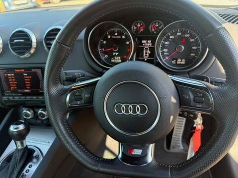 Audi TT 1.8 TFSI S line S Tronic Euro 5 3dr 31
