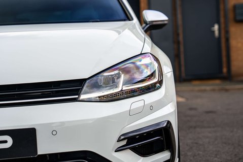 Volkswagen Golf 2.0 Golf R TSi Semi-Auto 4WD 5dr 30
