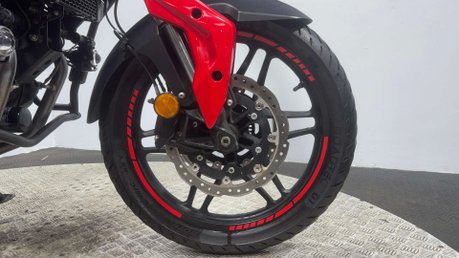 Sinnis Terrain 2022 ONLY 8K FULLY KITTED TOURING ADVENTURE BIKE 400CC A2 READY 35