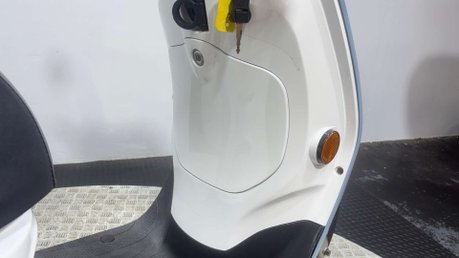 SYM Fiddle 2018 11K NEW MOT CLEAN 200CC SCOOTER 19