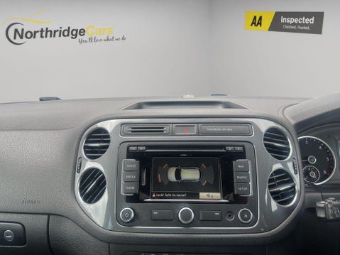 Volkswagen Tiguan 2.0 TDI BlueMotion Tech R-Line DSG 4WD Euro 5 (s/s) 5dr (Nav) 16