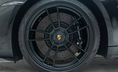 Porsche 911 Targa 4 GTS (992) 32